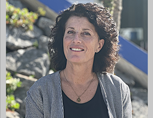 Mme Marie Cadeau